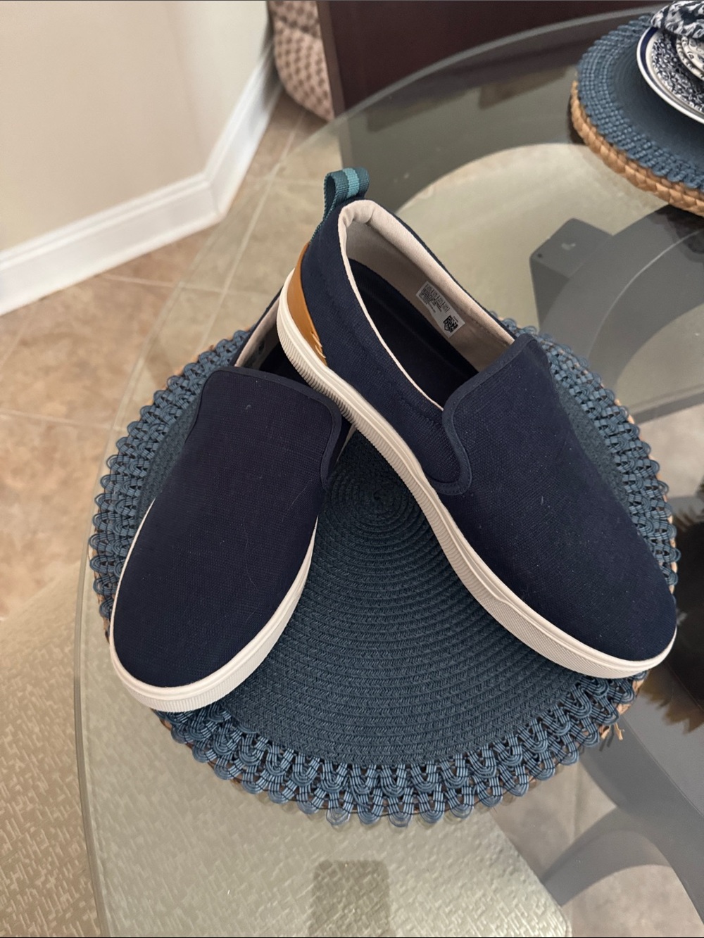 BNWT Toms Men's Navy Canvas Slip-On Loafers with Tan Accent size 10.5